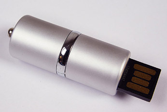 USB flash disk Lipstick mini strieborný 4 GB zn. PROPAG - Kliknutím na obrázok zatvorte -